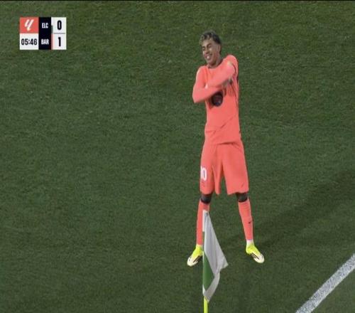 莱万颗粒无,贝克尔制胜,皇家社会,海星体育直播在线,海星体育直播tv官网,海星体育直播app下载,海星体育直播平台