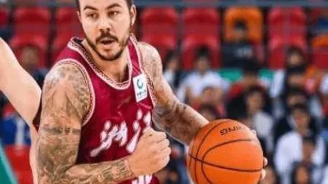 波爾津吉斯呼籲面對技術犯規保持鎮定，今晚比賽對我們而言充滿挑戰。